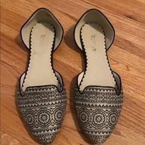 Restricted Black & Tan Flats - size 7.5